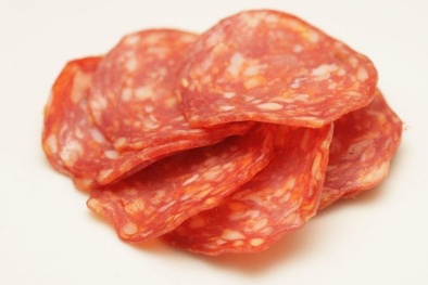 Phát hiện vi khuẩn Clostridium gây bệnh trong xúc xích