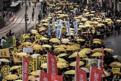 Người Hong Kong tham gia biểu tình 'ô vàng' tại Đặc khu hành chính