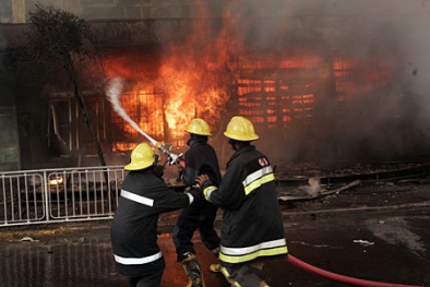 Úc: 3 người mắc kẹt trong biển lửa tại trung tâm mua sắm