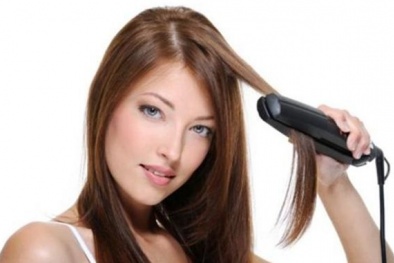 Lí do khiến tóc xơ xác và rụng sau khi ép thẳng