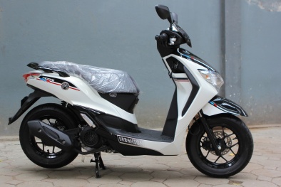 Sức hút của xe tay ga Honda mới giá ngang SH vừa về Hà Nội