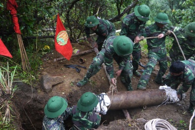 Phát hiện quả bom 200 kg còn nguyên vẹn trên núi Hải Vân