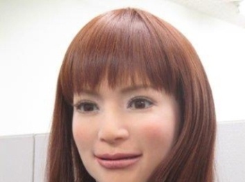 Khách sạn phục vụ bằng robot đầu tiên trên thế giới