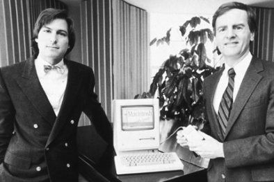 Cựu CEO Apple hối hận vì sa thải Steve Jobs