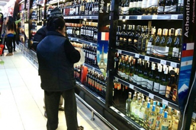 'Ma trận' rượu ngoại biếu Tết