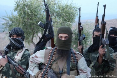 Phát hiện hố chôn 23 thi thể bị IS hành quyết