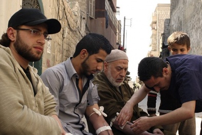 Khủng bố IS yêu cầu dân chúng hiến máu cứu tay súng bị thương