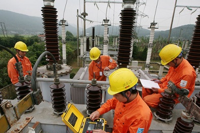 Báo cáo Thủ tướng phương án điều chỉnh giá điện vào cuối tháng 2/2015