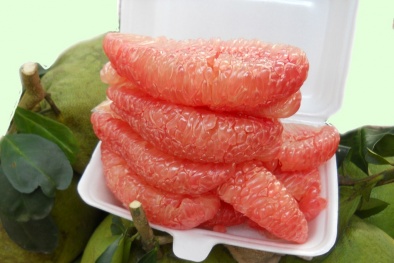 Những người không nên ăn bưởi