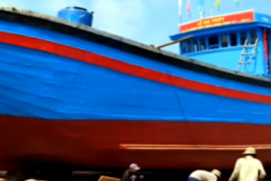 Cận cảnh con tàu vỏ gỗ gần 7 tỷ lần đầu tiên được hạ thủy tại Việt Nam