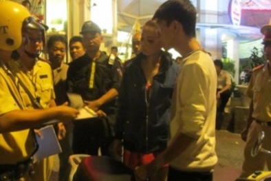 TP.HCM: Bắt hai kẻ giả danh cộng tác viên báo để tống tiền CSGT