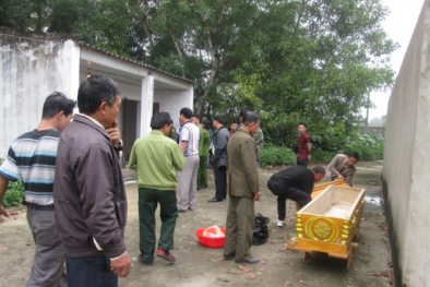 Trai làng đánh nhau vì hát karaoke khiến 1 người chết