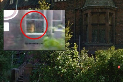 Bóng ma trẻ em xuất hiện bên cửa sổ trại trẻ mồ côi bỏ hoang 