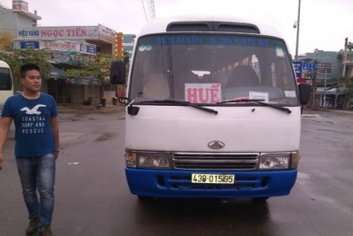 Mới mùng 1 xe khách đã 'chém'