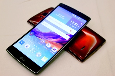 Đánh giá smartphone màn hình cong LG G Flex 2