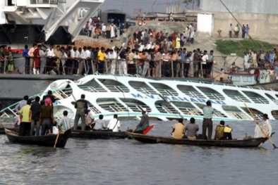 Chìm phà ở Bangladesh, ít nhất 66 người thiệt mạng