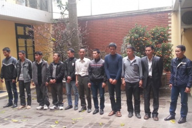 'Cò mồi' chèo kéo du khách lễ hội chùa Hương 'sa lưới'