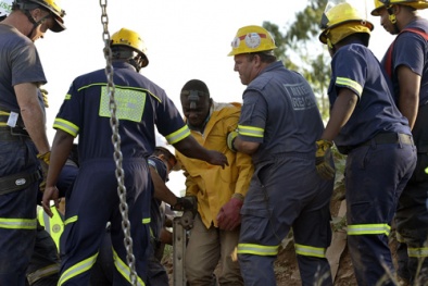 Hỏa hoạn dưới hầm khai thác vàng khiến 500 người mắc kẹt