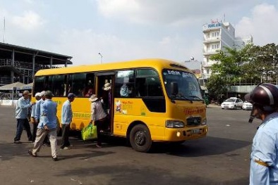 Người dân ùn ùn trở lại Sài Gòn sau kỳ nghỉ tết Nguyên Đán dài ngày