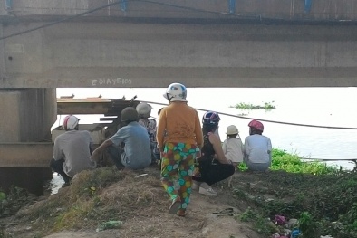 Đồng Nai: Cô gái đột nhiên nhảy cầu tự tử đã cố bơi trước đuối nước