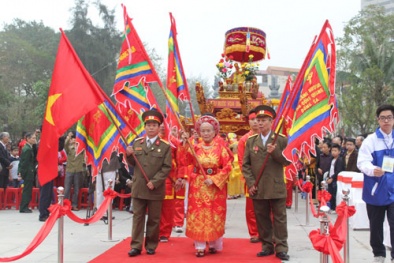 Tưng bừng khai hội Gò Đống Đa