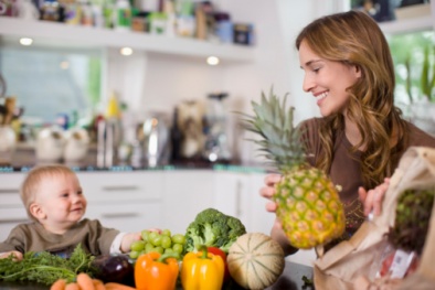 Nguy cơ tiềm ẩn khi ăn quá nhiều dứa