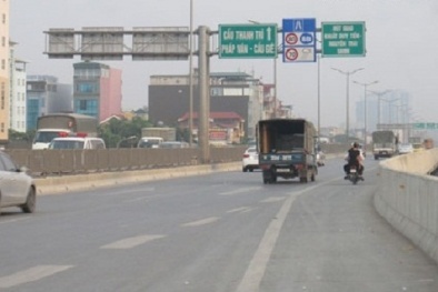 Bộ trưởng Đinh La Thăng đề xuất tịch thu xe máy đi vào làn cao tốc 