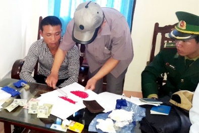 Giấu gần 500 viên ma túy tổng hợp trên xe khách vẫn bị tóm gọn