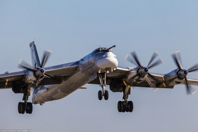Khám phá máy bay ném bom Tu-95MS của Nga