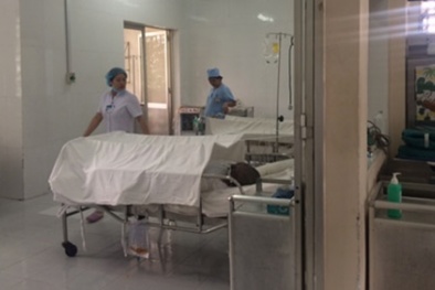 Sinh viên trường Y tự thiêu trong phòng kín