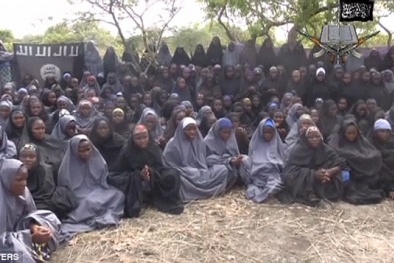 Thiếu nữ bị đánh chết oan rồi thiêu xác giữa chợ rau