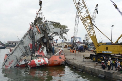59 thi thể nạn nhân QZ8501 mãi ngủ yên dưới lòng đại dương