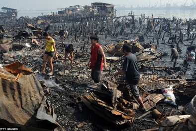 Cháy khu ổ chuột ở Philippines, hàng nghìn hộ dân mất nhà
