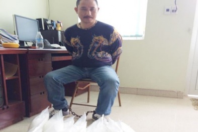 Bắt người nước ngoài vận chuyển chục cân ma túy đá vào Việt Nam