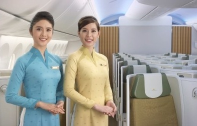 Ý kiến trái chiều về đồng phục mới của Vietnam Airlines