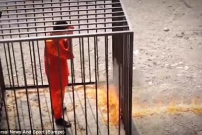 Nhóm trẻ 7 tuổi định thiêu sống bạn vì bị IS ám ảnh