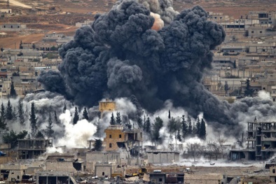 Cơ sở lọc dầu của khủng bố IS hứng trọn ‘mưa bom’