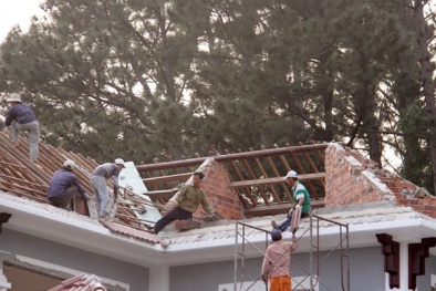 Hoàn thành cơ bản việc phá dỡ biệt thự trái phép trên núi Hải Vân