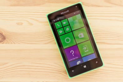 Smartphone siêu rẻ Lumia 435 chạy Windows Phone 10