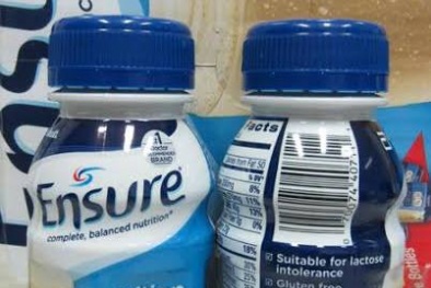 Bế tắc cách giải quyết lô sữa Ensure 'không bán tại Việt Nam'