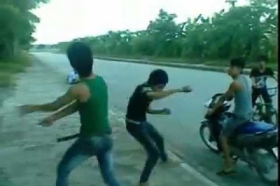 Lạng Sơn: 'Ông đi mua mồi giết ông đang ngồi nhậu'