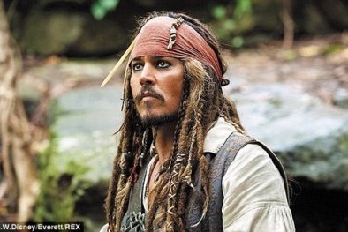 Johnny Depp đột ngột từ bỏ việc làm 'Cướp biển Caribe'