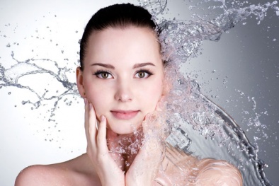 Bật mí bí quyết rửa mặt để có làn da tươi trẻ