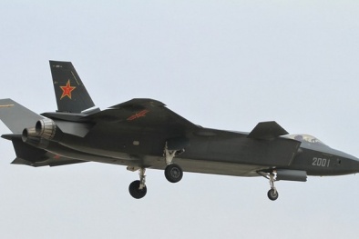 Khám phá tiêm kích tàng hình J-20 của Trung Quốc 