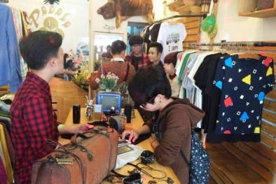 Khuyến mại lạ: Khách hợp tuổi được giảm giá 50% 