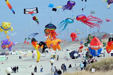 Rực rỡ lễ hội thả diều trên toàn thế giới 