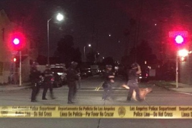 Cảnh sát Mỹ tiếp tục trở thành ‘bia đỡ đạn’