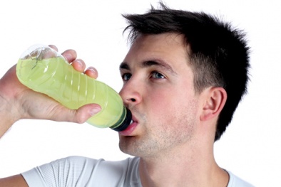 Uống nước tăng lực coi chừng tăng huyết áp