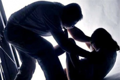 Long An: Chôn xác vợ trong nhà, xác chết bật tung nền xi măng