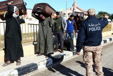 Sợ IS chặt đầu, 45.000 người Ai Cập trốn chạy khỏi Libya